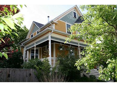 91 Alger Ave, Providence, RI 02907 - photo 2