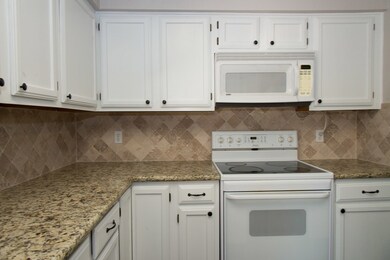 1312 Oak Hollow Dr, Friendswood, TX 77546 - photo 6