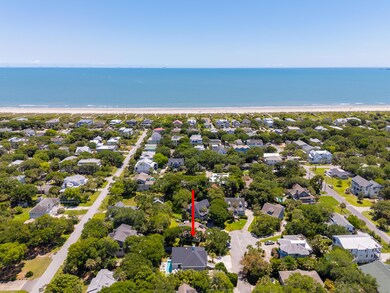3 blocks to the beach