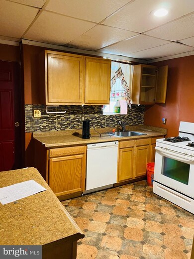 1615 E Lanvale St, Baltimore, MD 21213 - photo 5