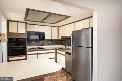 12736 Millstream Dr, Bowie, MD 20715 - photo 7