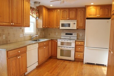 126 Middlesex St, Millis, MA 02054 - photo 3