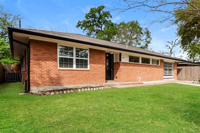 10313 Kelburn Dr, Houston, TX 77016 - photo 3