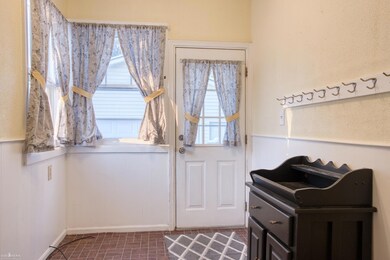 1330 W King St, Owosso, MI 48867 - photo 6