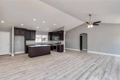 1137 Pisa Dr, Caseyville, IL 62232 - photo 6