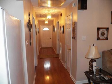 Foyer.
