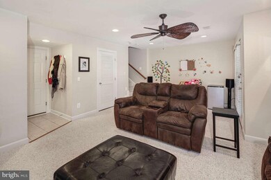 12760 Heron Ridge Dr, Fairfax, VA 22030 - photo 4