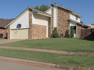 2221 NE 9th St, Moore, OK 73160 - photo 4