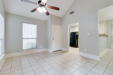 3-web-or-mls-130 D Williamsburg Circle-1