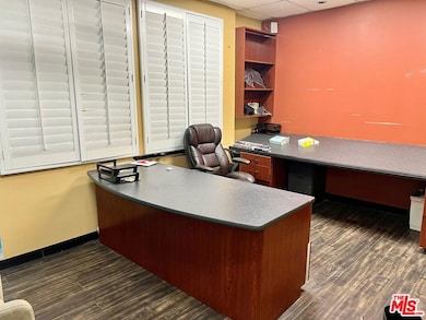 7353 Canoga Ave, Los Angeles, CA 91303 - photo 3