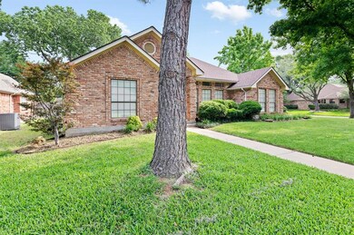 1009 Chapel Dr, Denton, TX 76205 - photo 4