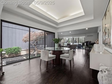 Dining room looking out to atrium