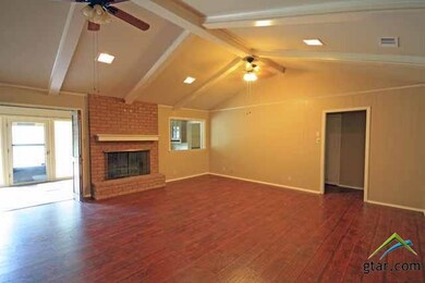 1115 Kingspark Dr, Tyler, TX 75703 - photo 6