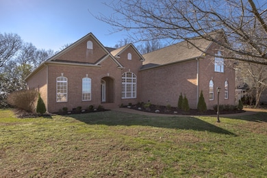 201 Woodcrest Ct, Franklin, TN 37067 - photo 2