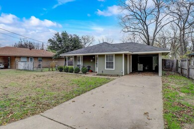 208 N Holloway St, Cleburne, TX 76033 - photo 4