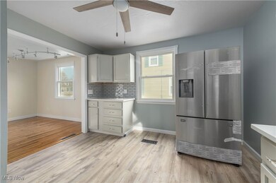 819 Warwick Dr, Sheffield Lake, OH 44054 - photo 7