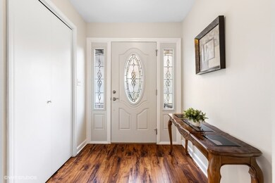 3802 Bobwhite Ln, Rolling Meadows, IL 60008 - photo 2