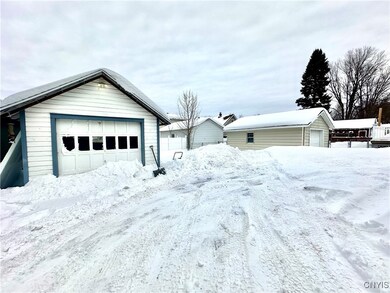 1 Stall Detached Garage