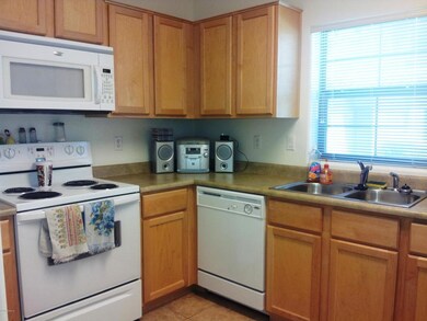 17752 kitchen 2