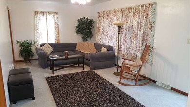 649 Stephan Ave, Waterloo, IA 50701 - photo 4