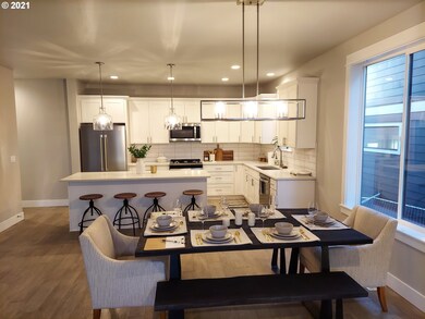 1118 SW Dottie Ave, Troutdale, OR 97060 - photo 6