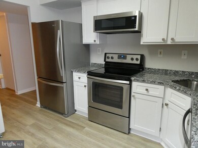 2210 Springwood Dr unit T8, Reston, VA 20191 - photo 7