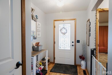 905 N 280 W, Angola, IN 46703 - photo 4