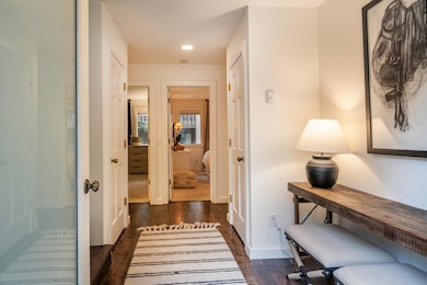 Foyer to Bedrooms