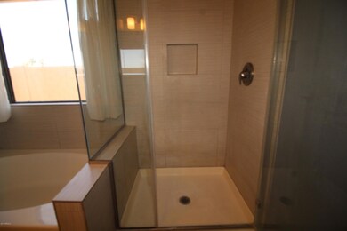 833 E Rosemonte Dr, Phoenix, AZ 85024 - photo 5