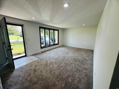 122 E Burrell St, Odon, IN 47562 - photo 5