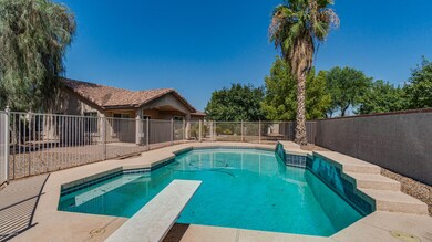 2821 E Morgan Ct-35