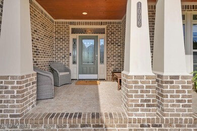 1006GoldenSandsWay-03