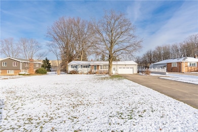 2025 S Plaza Dr, Akron, OH 44319 - photo 2