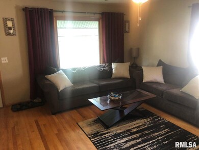 2310 3rd St, Moline, IL 61265 - photo 5