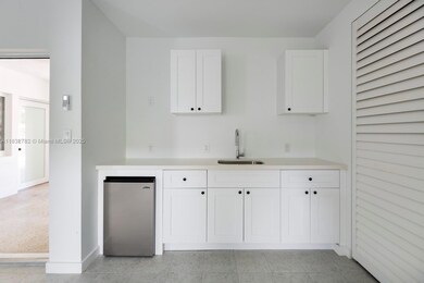 7800 NE 10th Ct unit 5, Miami, FL 33138 - photo 5