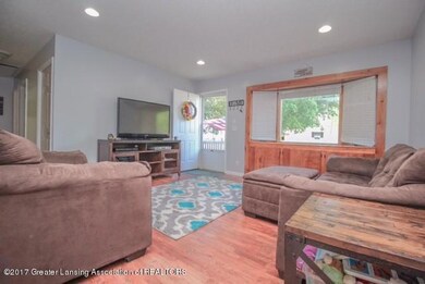 113 Royce St, Mason, MI 48854 - photo 6