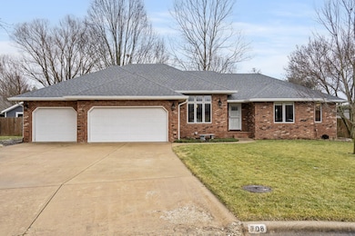 708 Bennett Ct, Nixa, MO 65714 - photo 2