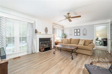 12500 Angel Oak Dr, Huntersville, NC 28078 - photo 5