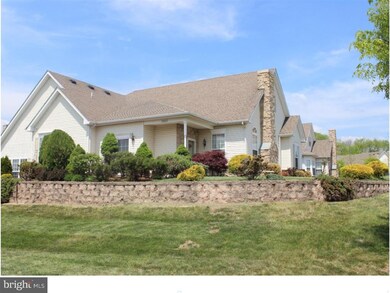 1007 Bordeaux Ln, Pennsburg, PA 18073 - photo 2