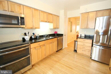 5002 Domain Place unit 3, Alexandria, VA 22311 - photo 4
