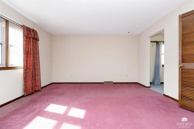 1217 Frontier Ln, Manhattan, KS 66503 - photo 5