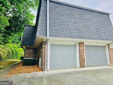 1128 Hampton Way NE unit 1128, Atlanta, GA 30324 - photo 2