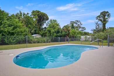 638 Stevenson Ave, Sebastian, FL 32958 - photo 2