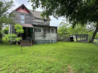 808 S Lamar Ave, Denison, TX 75021 - photo 4