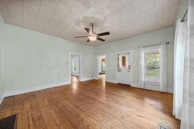 109 Reynolds St, Hot Springs National Park, AR 71901 - photo 5