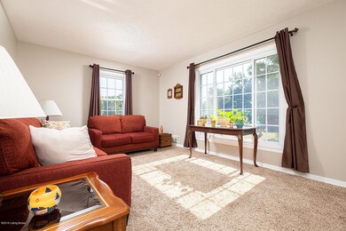 7806 Cecilia Way, Louisville, KY 40219 - photo 6