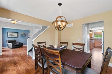 608 Glen Brook Ct, Lake Saint Louis, MO 63367 - photo 2