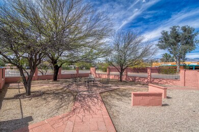 Courtyard 4002 E Montecito St