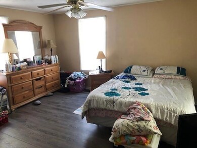 602 E Thompson St, Edinburgh, IN 46124 - photo 3