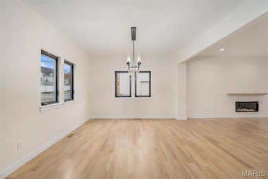 12430 Somerset Place Dr, St. Louis, MO 63128 - photo 6